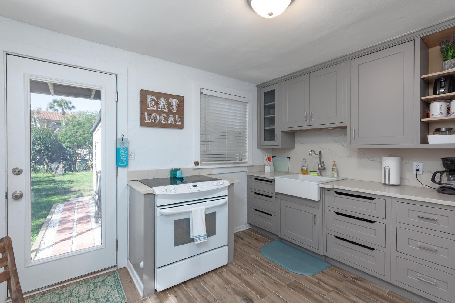 Seas The Day - 4 Blocks To The Beach, Restaurant, And Bar District - Great Deck And Outdoor Space!! Jacksonville Beach Eksteriør bilde